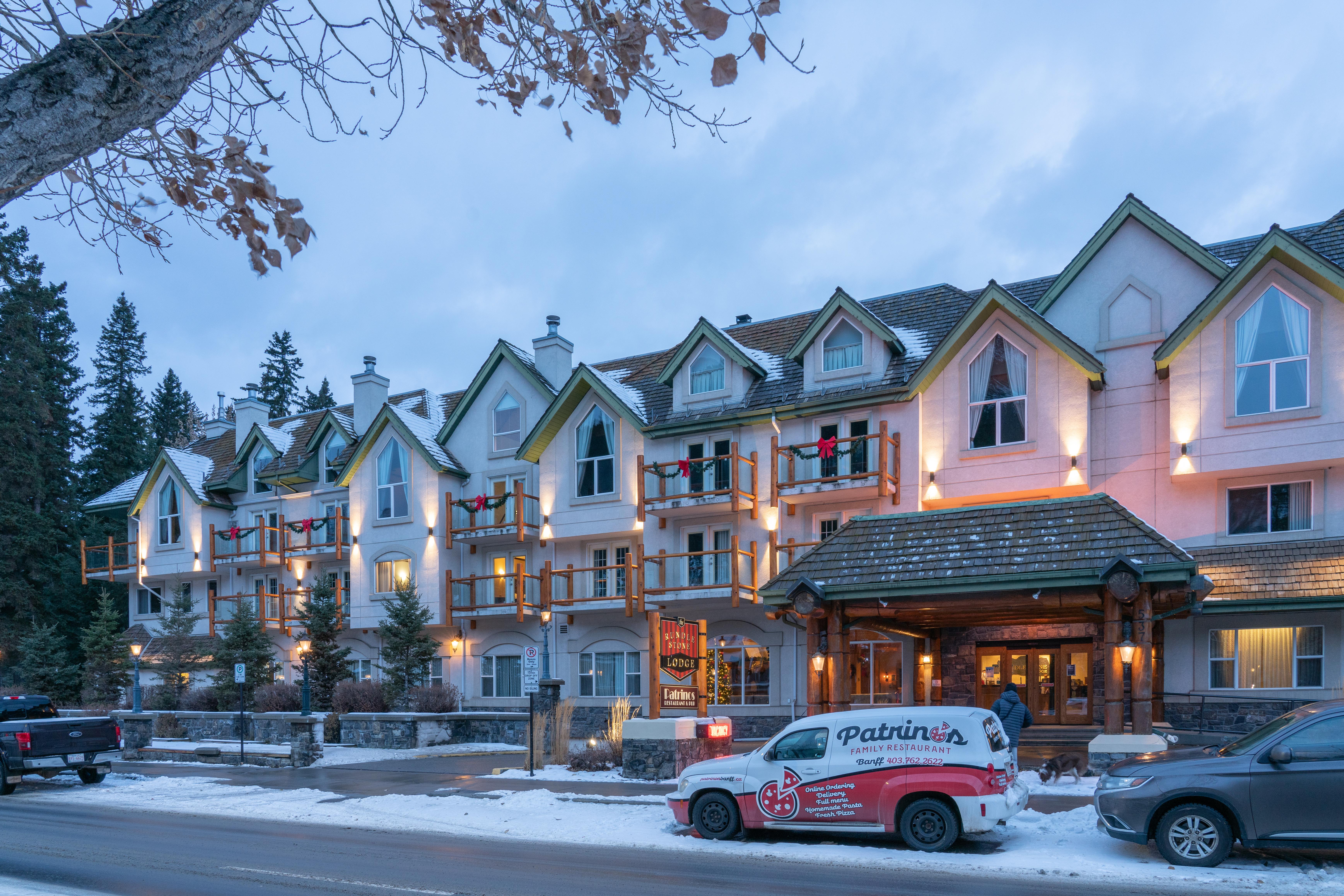 The Rundlestone Lodge Banff Buitenkant foto