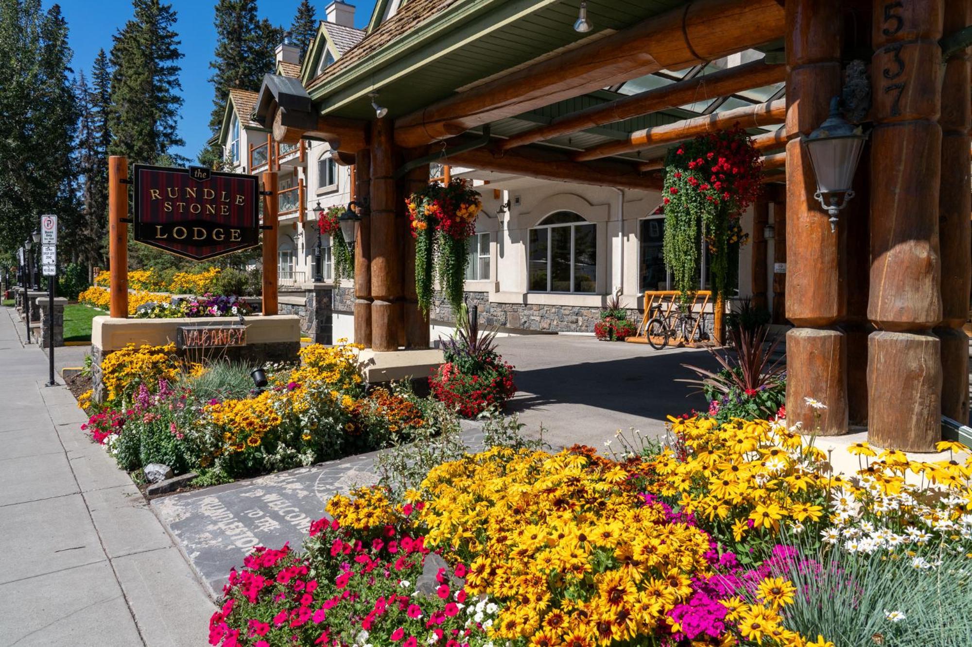 The Rundlestone Lodge Banff Buitenkant foto